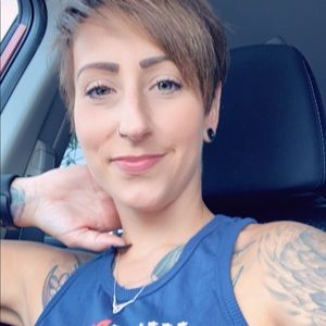 Meet your Posher, Noelle